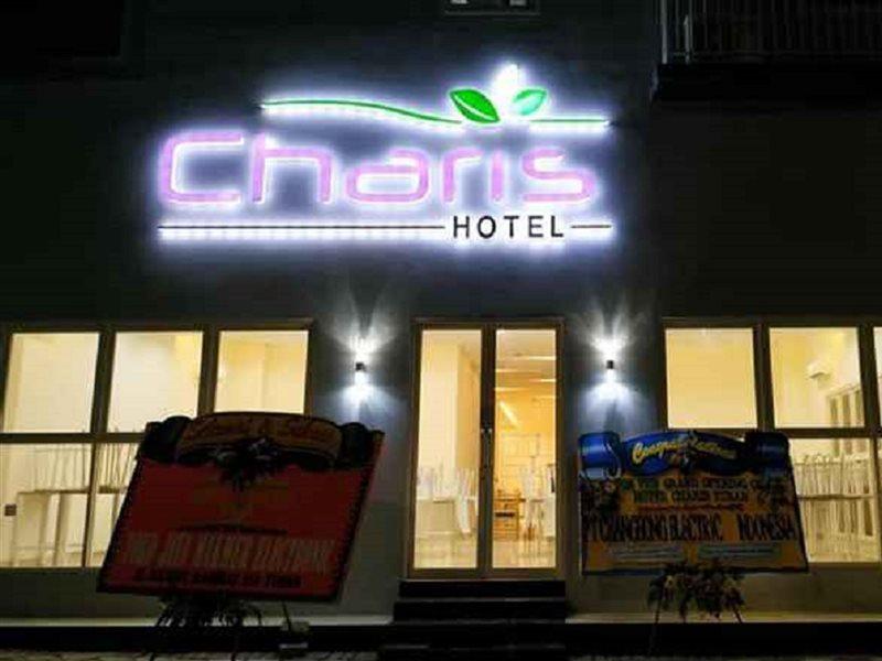 Votel Hotel Charis Tuban Tuban  Ngoại thất bức ảnh