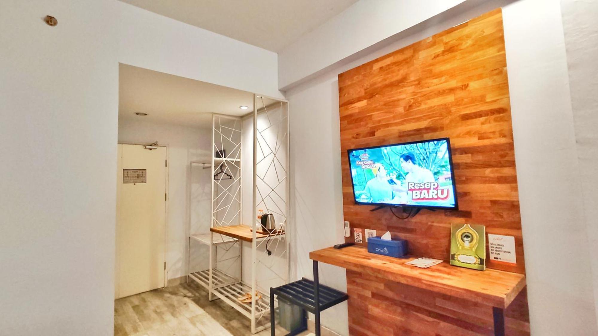 Votel Hotel Charis Tuban Tuban  Ngoại thất bức ảnh
