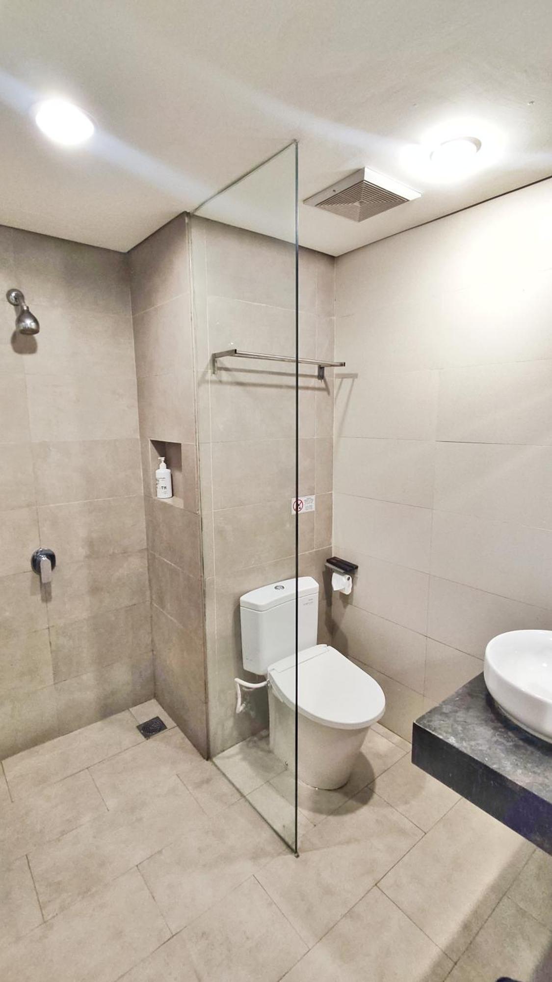Votel Hotel Charis Tuban Tuban  Ngoại thất bức ảnh